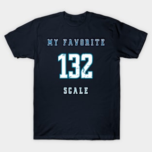 Scale model 132 T-Shirt